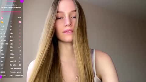 Snapshot of antionettepulgarin chatting on March 2026 03:12:01 PM Viktoria online show from March 2026 03:12:01 PM