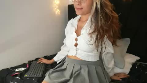 Snapshot of antofoxwbc chatting on June 2026 06:57:01 PM Anto online show from June 2026 06:57:01 PM