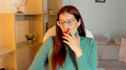 Snapshot of antoneella__ chatting on November 2025 12:15:02 PM Antonella online show from November 2025 12:15:02 PM