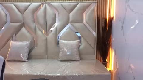 Antonela online show from October 2025 12:52:02 PM