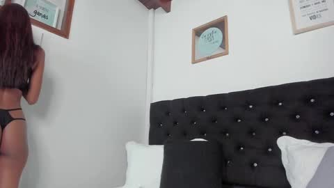 Snapshot of antonelabella chatting on December 2024 10:53:02 PM Antonela online show from December 2024 10:53:02 PM