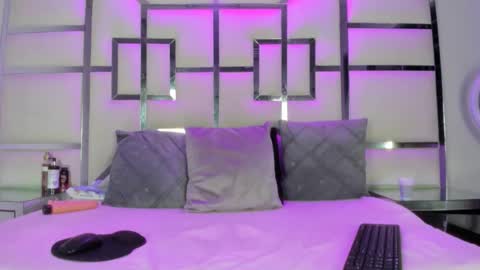 Snapshot of antonelablaze chatting on May 2026 03:14:02 AM AntonelaBlaze online show from May 2026 03:14:02 AM