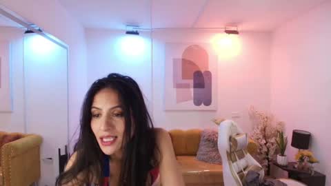 Antonella.  online show from May 2026 04:04:02 PM