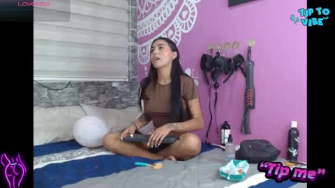 AntonellaAndNoah online show from January 2026 05:11:01 AM