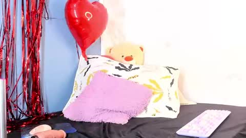 Snapshot of antonellasmith0 chatting on February 2025 12:48:02 PM ANTO  online show from February 2025 12:48:02 PM