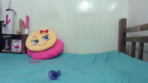 Antonia online show from February 2025 09:37:02 PM