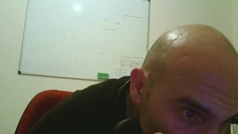 Snapshot of antonio3182b chatting on July 2026 01:42:01 AM antonio3182b online show from July 2026 01:42:01 AM