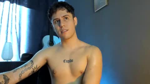 antonnello_ online show from October 2025 04:35:01 PM