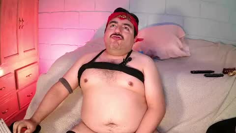 Snapshot of anuarfox chatting on October 2025 09:29:02 AM AnuarFox online show from October 2025 09:29:02 AM