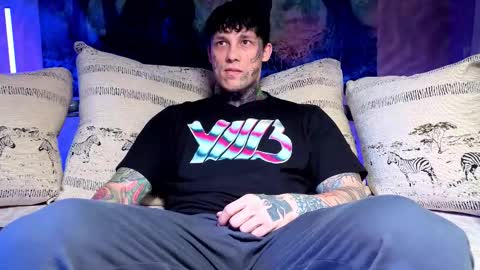 Tom online show from January 2026 06:05:02 AM