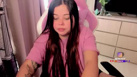   Independent model  online show from November 2025 07:03:01 PM