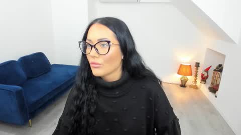 Anya online show from November 2025 04:23:02 AM