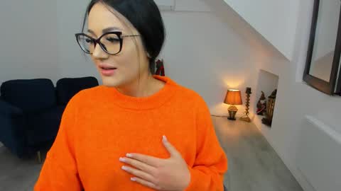 Anya online show from December 2025 05:13:01 AM