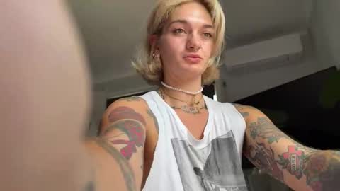 Snapshot of anyacoke chatting on February 2026 03:50:01 AM Isannah online show from February 2026 03:50:01 AM