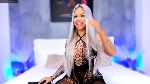 Snapshot of anyas_dolce chatting on January 2025 06:39:01 PM anyas_dolce online show from January 2025 06:39:01 PM