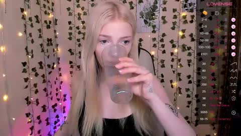 Anya online show from February 2026 02:07:03 AM