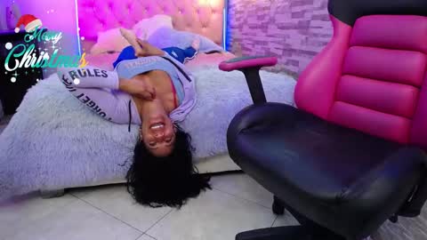 Anyela  online show from December 2024 05:44:02 PM