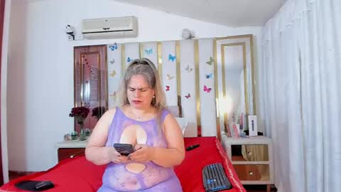 Anyela  online show from April 2026 03:18:02 AM