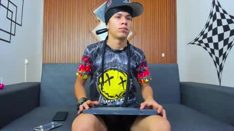 anyelo_sexyhot online show from January 2025 04:14:02 PM