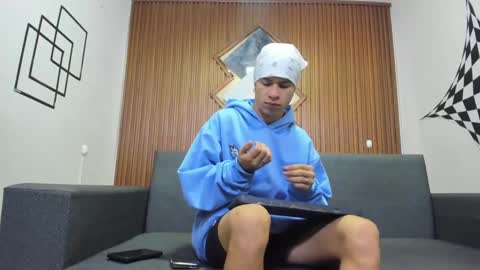 anyelo_sexyhot online show from January 2025 12:07:01 PM