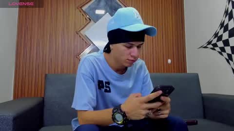 anyelo_sexyhot online show from February 2025 04:25:01 PM