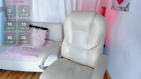 Anyi online show from October 2025 12:06:01 PM