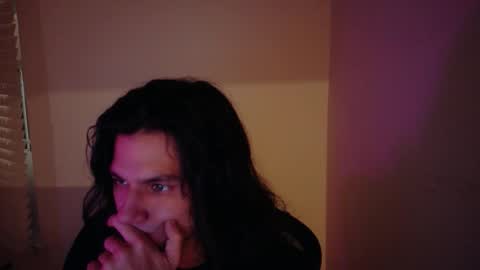 ApacheWithWebcam online show from November 2025 05:52:02 AM