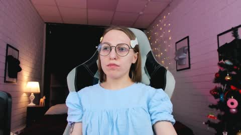 Snapshot of aphexqueen chatting on December 2024 07:38:02 PM APHEX QUEEN online show from December 2024 07:38:02 PM