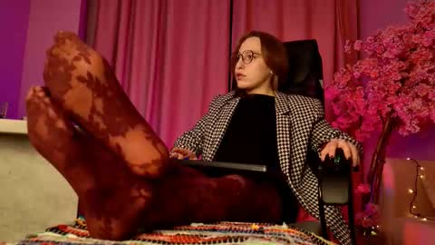 Snapshot of aphexqueen chatting on October 2025 09:08:01 AM APHEX QUEEN online show from October 2025 09:08:01 AM