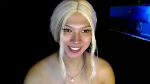 Snapshot of aphr0dite_x chatting on December 2024 07:00:02 PM Roman Goddess online show from December 2024 07:00:02 PM