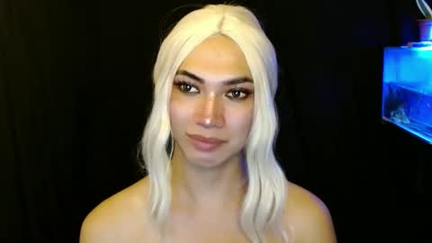 Snapshot of aphr0dite_x chatting on January 2025 12:16:02 PM Roman Goddess online show from January 2025 12:16:02 PM