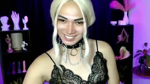 Snapshot of aphr0dite_x chatting on February 2025 09:26:02 PM Roman Goddess online show from February 2025 09:26:02 PM