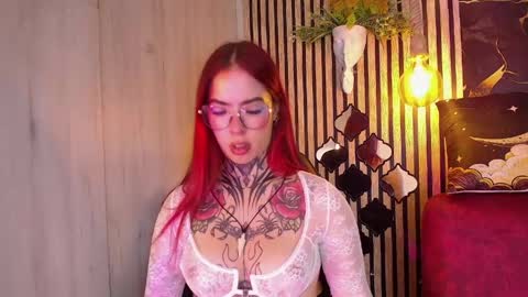 aphrodite__bloom online show from May 2026 09:00:02 PM