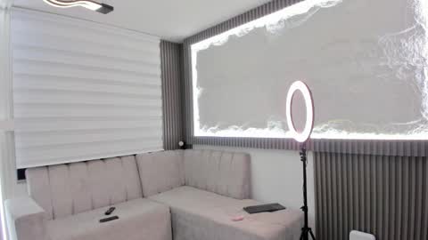 Snapshot of apolo_bianco_ chatting on February 2025 07:53:02 AM APOLO online show from February 2025 07:53:02 AM