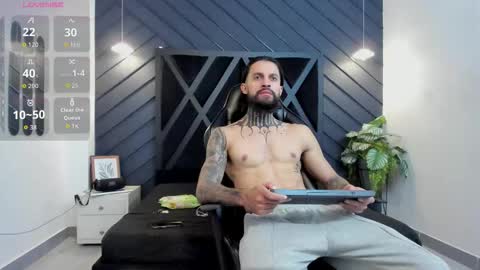 Snapshot of apolo_bianco_ chatting on September 2025 11:37:01 PM APOLO online show from September 2025 11:37:01 PM