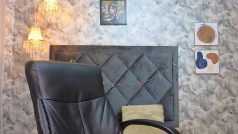 Apolo online show from December 2025 08:51:01 PM