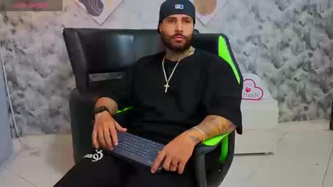 Snapshot of apolo_ryder chatting on March 2026 09:51:01 PM APOLO online show from March 2026 09:51:01 PM