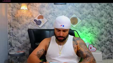 Snapshot of apolo_ryder chatting on March 2026 01:09:02 AM APOLO online show from March 2026 01:09:02 AM