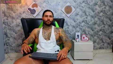 Snapshot of apolo_ryder chatting on March 2026 10:14:01 PM APOLO online show from March 2026 10:14:01 PM