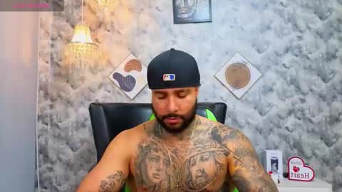 Snapshot of apolo_ryder chatting on March 2026 10:35:01 PM APOLO online show from March 2026 10:35:01 PM