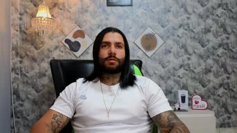 Snapshot of apolo_ryder chatting on April 2026 08:50:01 PM APOLO online show from April 2026 08:50:01 PM