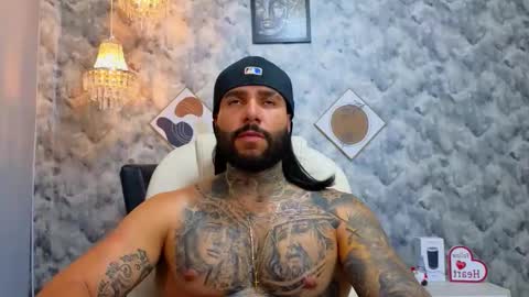 Snapshot of apolo_ryder chatting on April 2026 12:38:02 AM APOLO online show from April 2026 12:38:02 AM