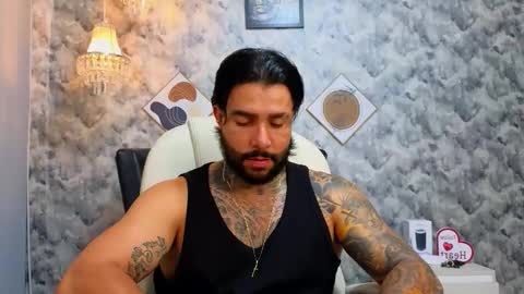 Snapshot of apolo_ryder chatting on April 2026 10:25:02 PM APOLO online show from April 2026 10:25:02 PM