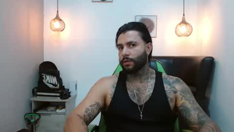 Snapshot of apolo_ryder chatting on April 2026 10:41:01 PM APOLO online show from April 2026 10:41:01 PM