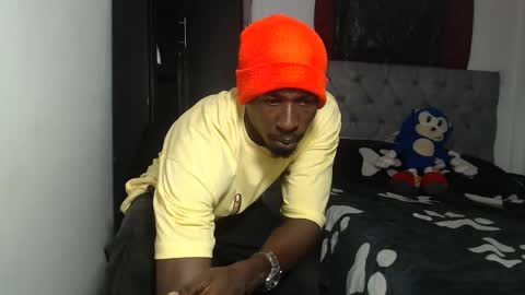 apoloblackbig online show from November 2025 01:59:02 AM