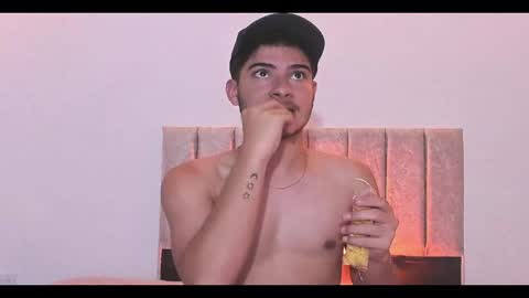 Snapshot of apologray__ chatting on April 2026 11:31:01 PM apologray__ online show from April 2026 11:31:01 PM