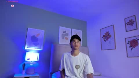 Snapshot of apoloricci chatting on February 2026 07:34:01 PM Apolo twink online show from February 2026 07:34:01 PM