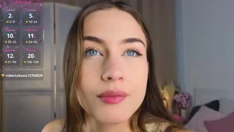 Vicki online show from November 2025 09:04:02 AM