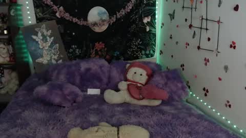 april_l6 online show from February 2025 01:55:02 PM