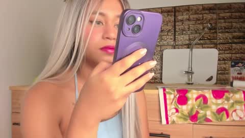 Snapshot of april_sex_vip chatting on December 2024 07:20:01 AM Aphril Daniels Otis online show from December 2024 07:20:01 AM